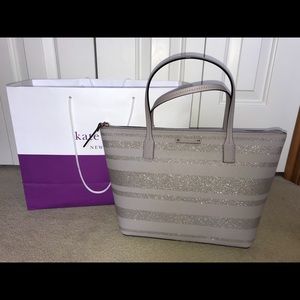 BRNAD NEW Kate spade purse